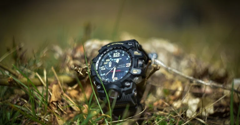 Luxury Military Watches: Combining Ruggedness with Elegance 2024